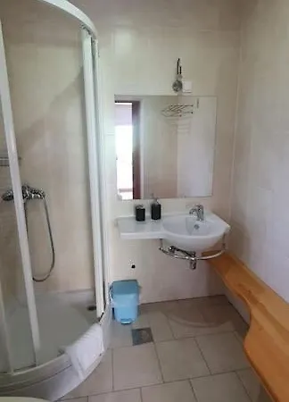 Novi Escape 2 Beachfront 4 Star * נובי ווינודולסקי