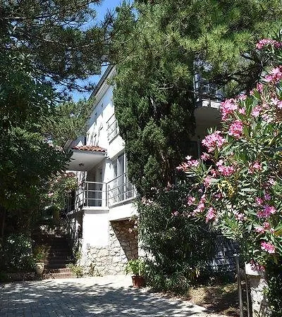 Holiday home Novi Escape *