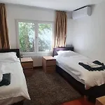 Novi Escape 2 Beachfront 4 Star Dom wakacyjny *