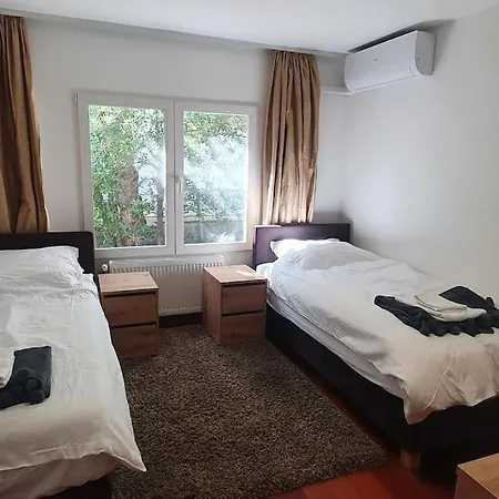 Novi Escape 2 Beachfront 4 Star Feriehus *