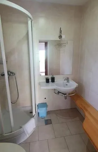 Novi Escape 2 Beachfront 4 Star * Novi Vinodolski