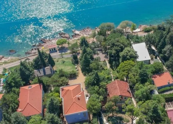 Novi Escape 2 Beachfront 4 Star Prázdninový dům Novi Vinodolski