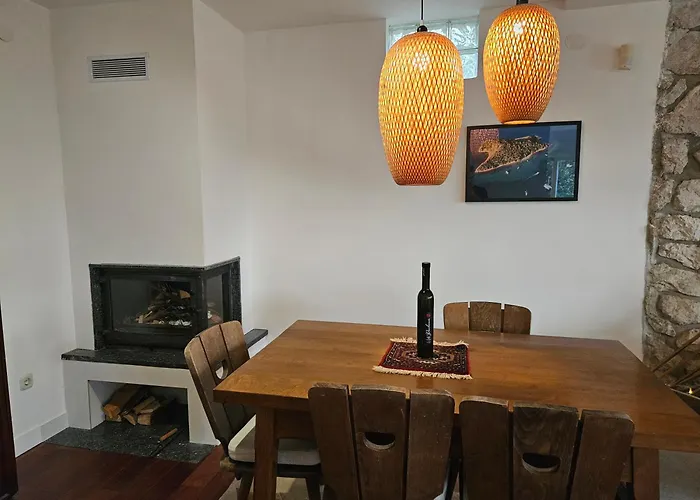 Novi Escape 2 Beachfront 4 Star * Novi Vinodolski